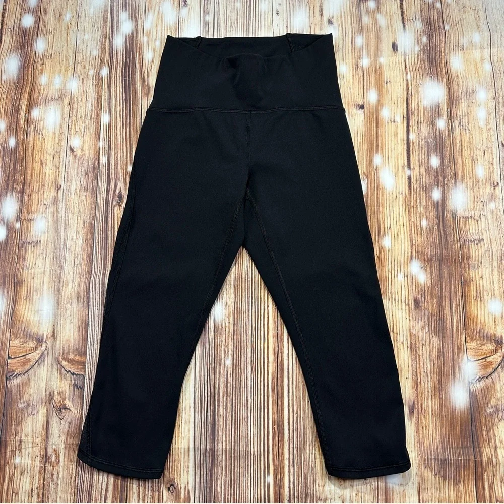 Lululemon Athletica Women’s Cropped Leggings Size 4